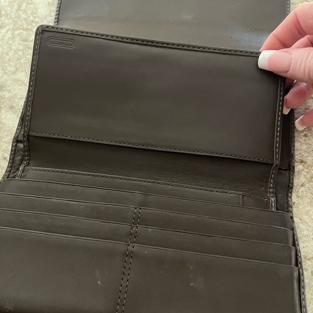 Coach Wallet - Picture 4 of 9